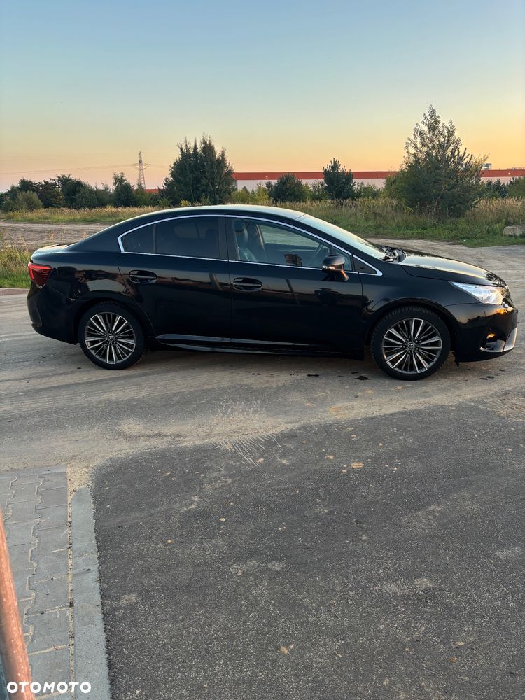 Toyota Avensis 2017 photo 4