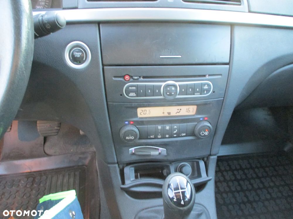 Renault Laguna 2.0 16V Emotion - 19