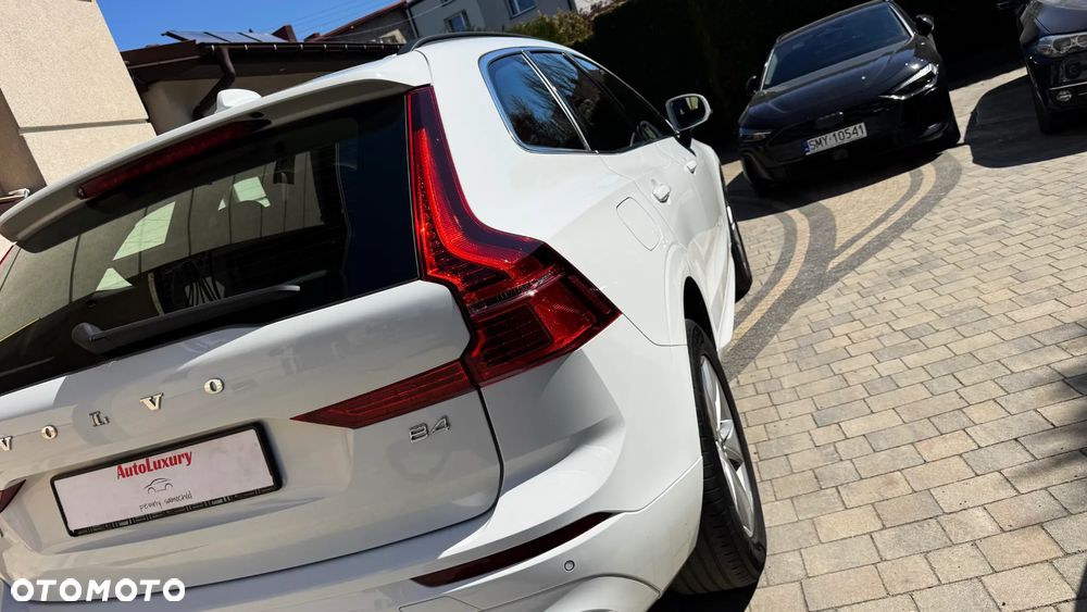 Volvo XC 60 B4 D Geartronic Momentum Pro - 10