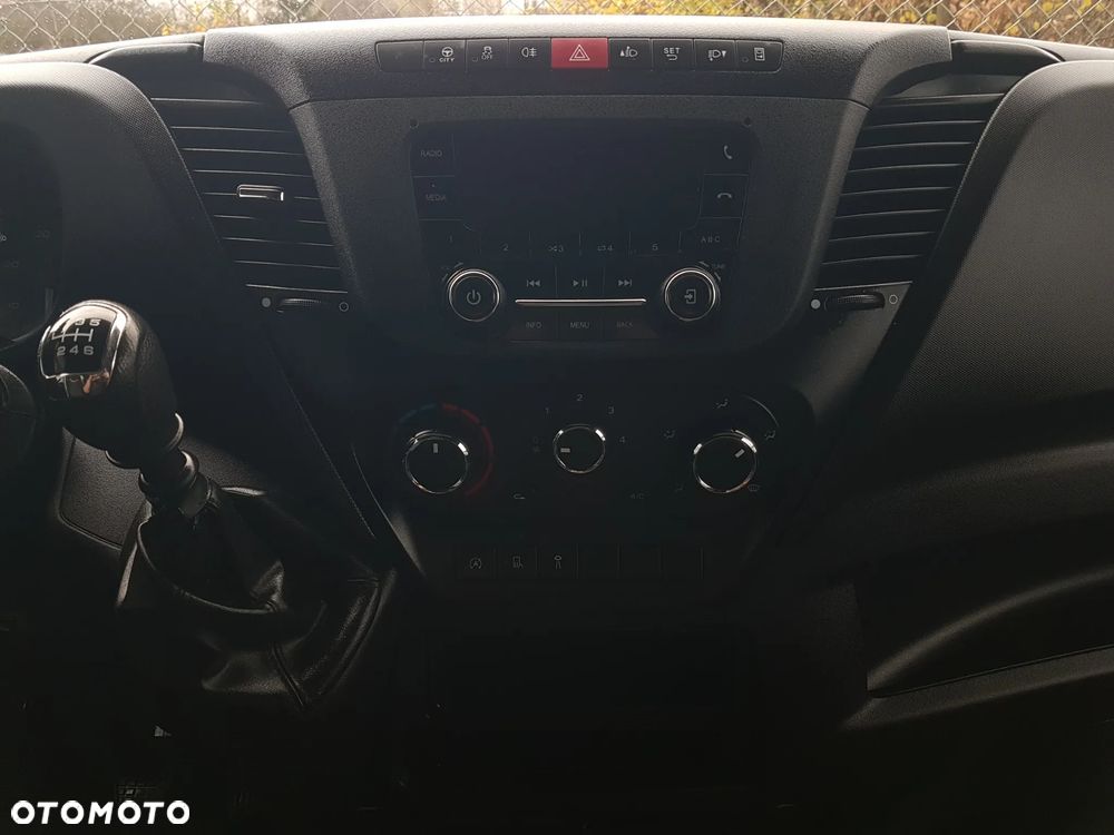 Iveco DAILY KONTENER NISKOPODŁOGOWY 4,43x2,24x2,43 SKLEP FOODTRUCK BAR KLIMA KONIOWÓZ KAMPER - 10