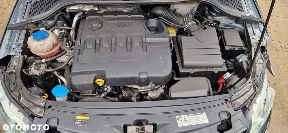 Skoda RAPID Spaceback 1.6 TDI Monte Carlo - 15