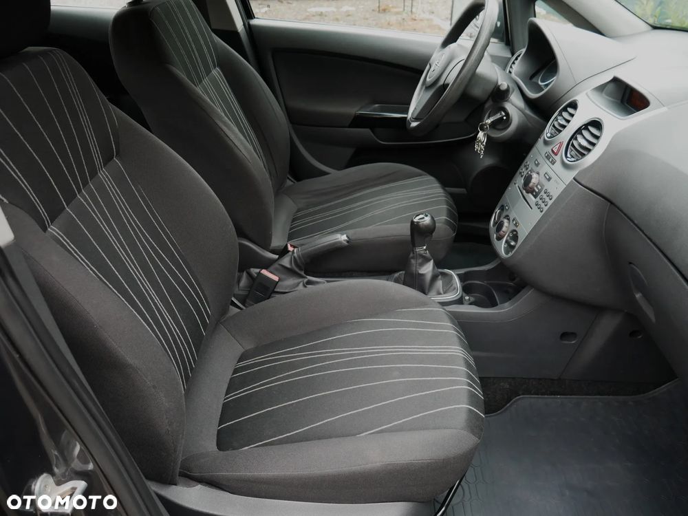 Opel Corsa 1.4 16V Edition - 19