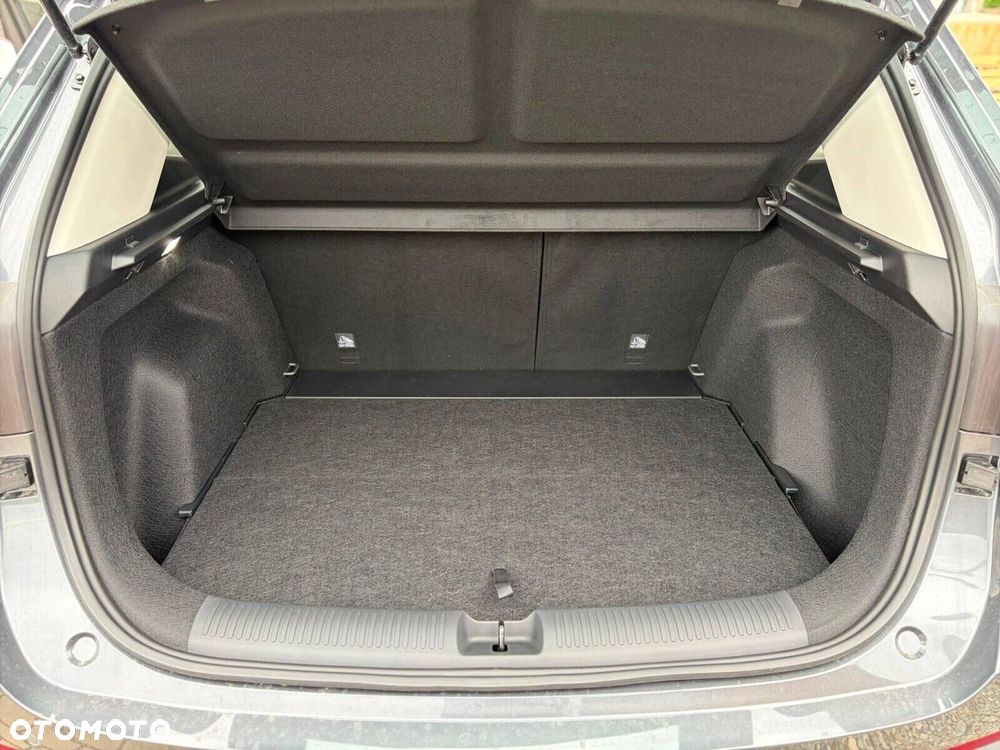 MG ZS Hybrid+ - 17