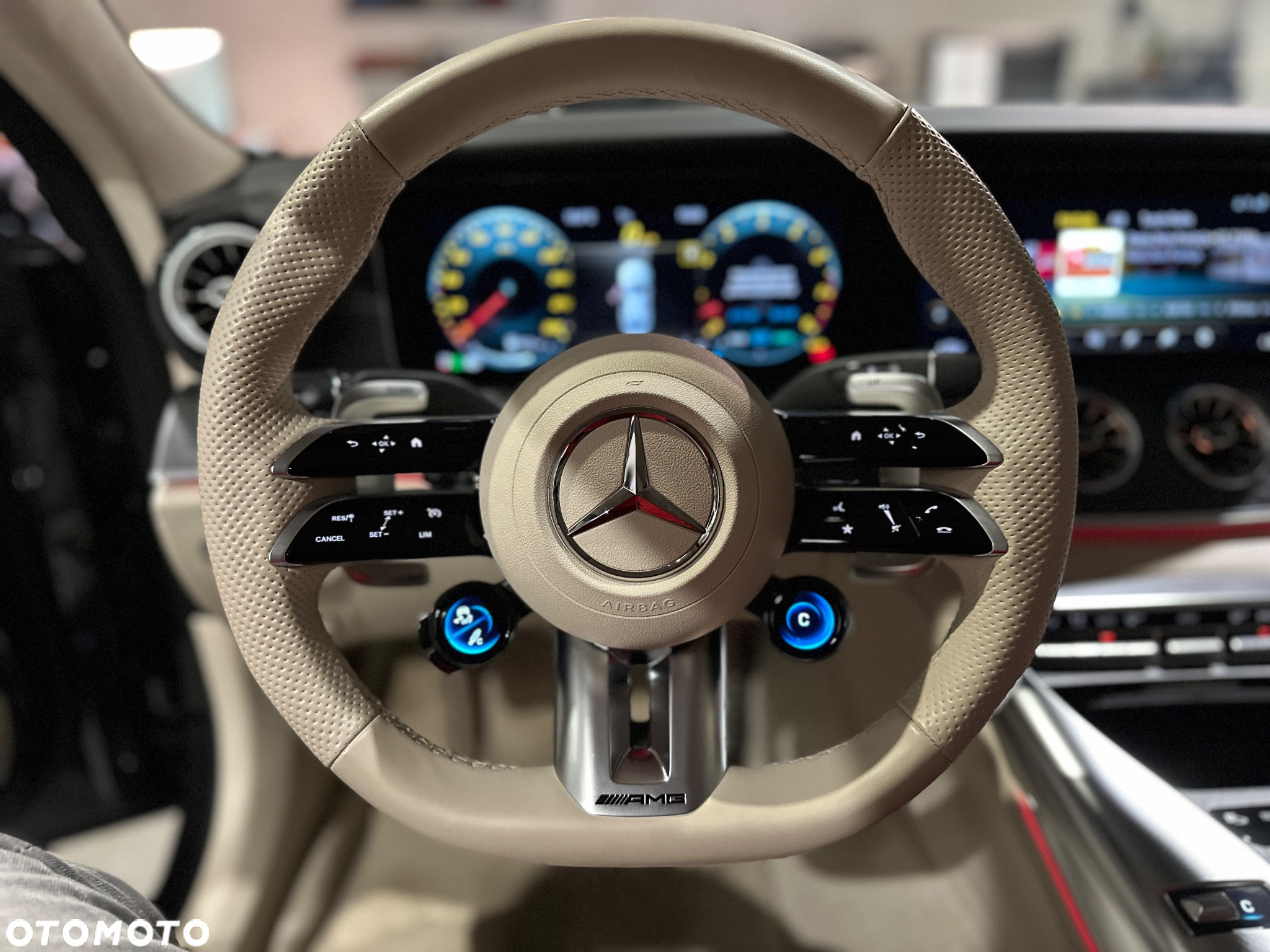 Mercedes-Benz AMG GT - 24