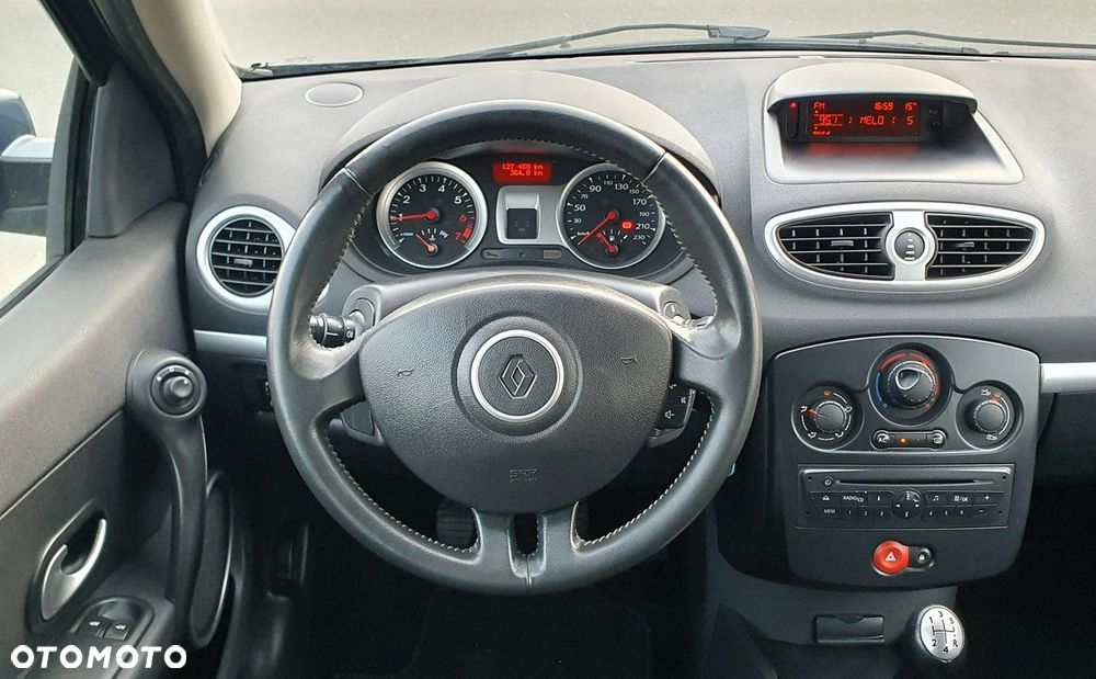 Renault Clio - 8