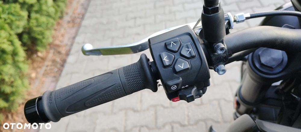 Triumph Trident - 20