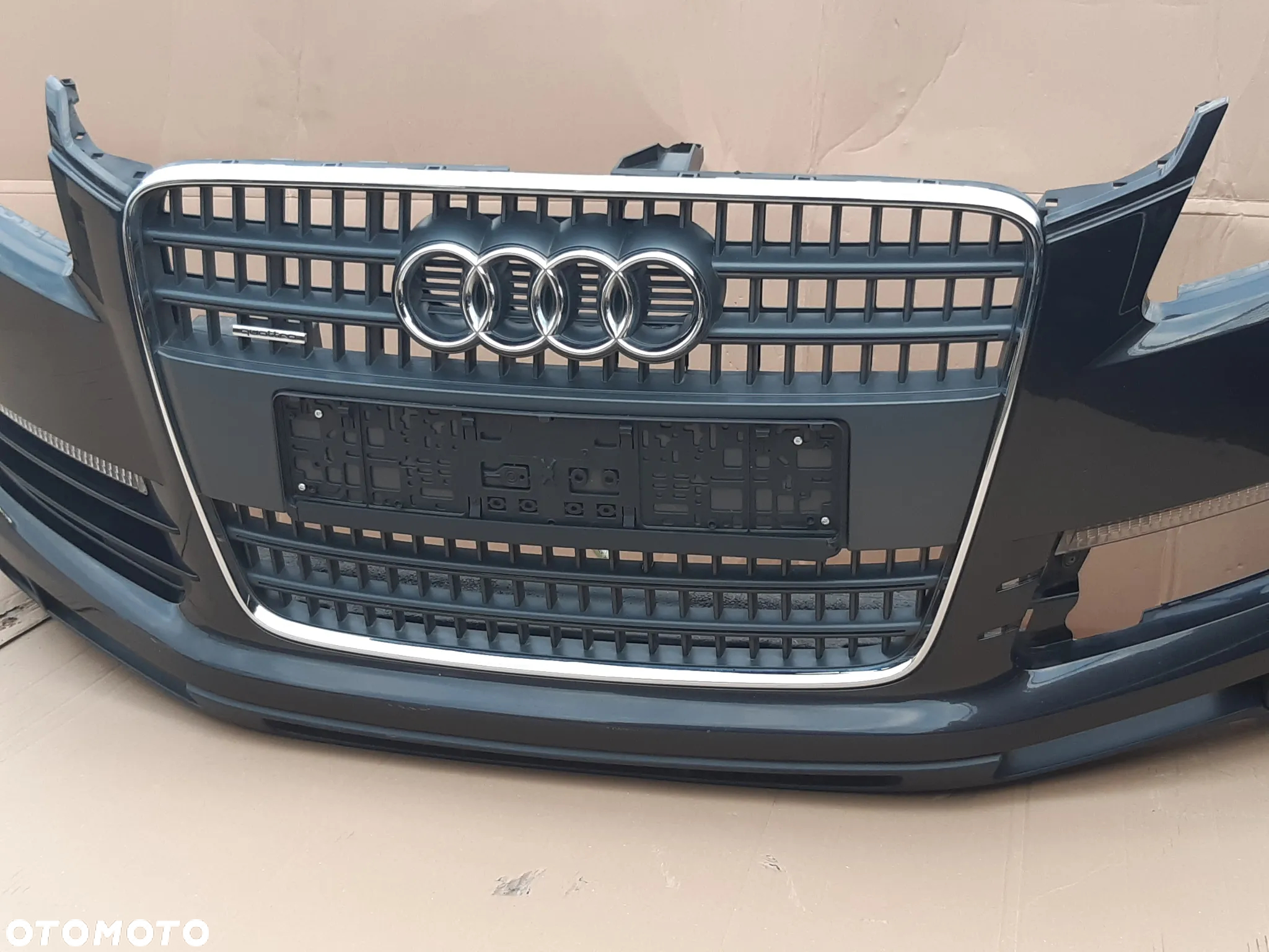 AUDI Q7 4L 08r ZDERZAK PRZÓD PRZEDNI LZ7L - 4