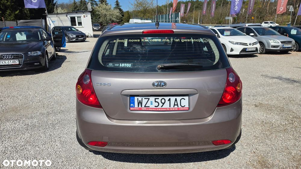 Kia Ceed 1.6 Crdi Comfort - 26