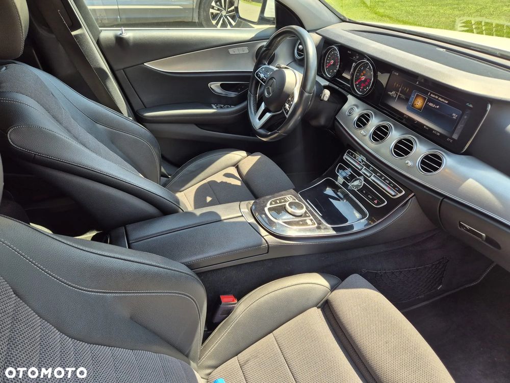 Mercedes-Benz Klasa E 200 d 9G-TRONIC - 7