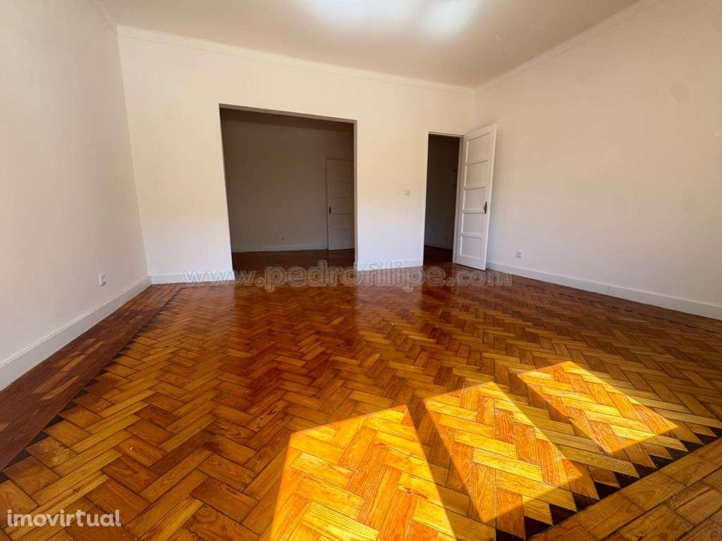 Apartamento T2+1 no coração de Sesimbra - Grande imagem: 4/12