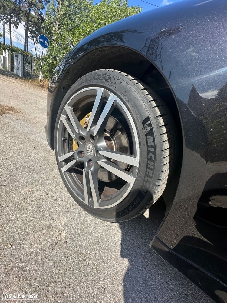 Porsche Panamera Platinum Edition - 23