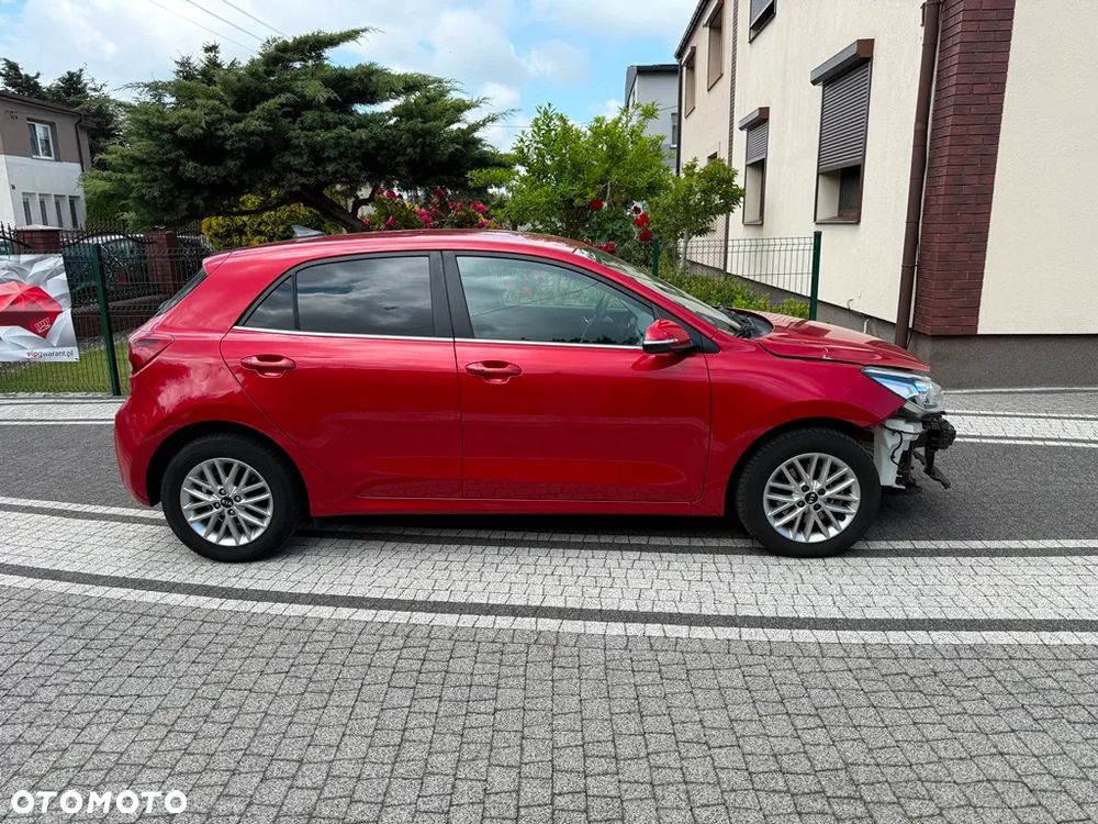 Kia Rio 1.0 T-GDI 100 Dream-Team Edition - 10