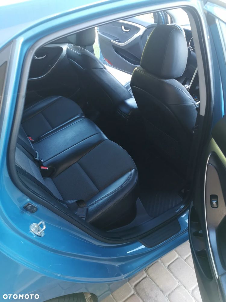 Hyundai i30 1.6 CRDi Premium - 15