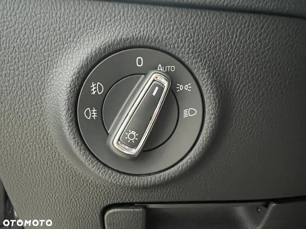 Skoda Superb 2.0 TDI SCR Style DSG - 20
