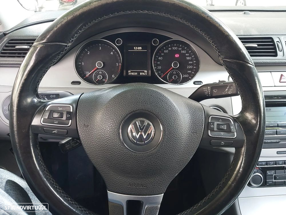VW Passat Variant 1.6 TDI Confortline BlueMotion - 10