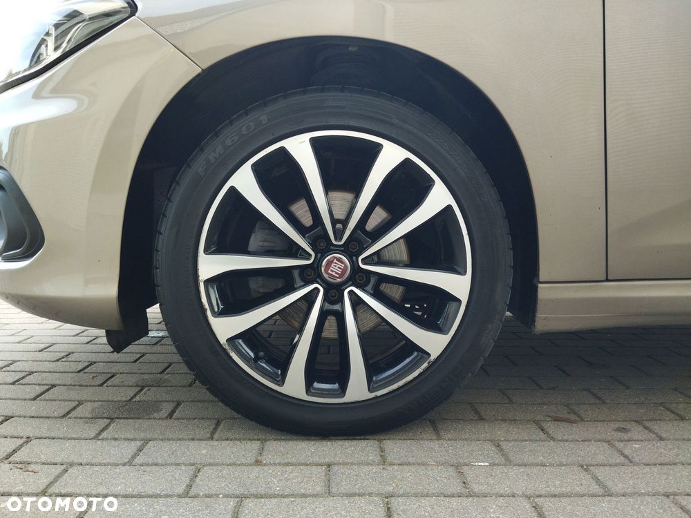 Fiat Tipo 1.4 T-Jet 16v Lounge EU6 - 17