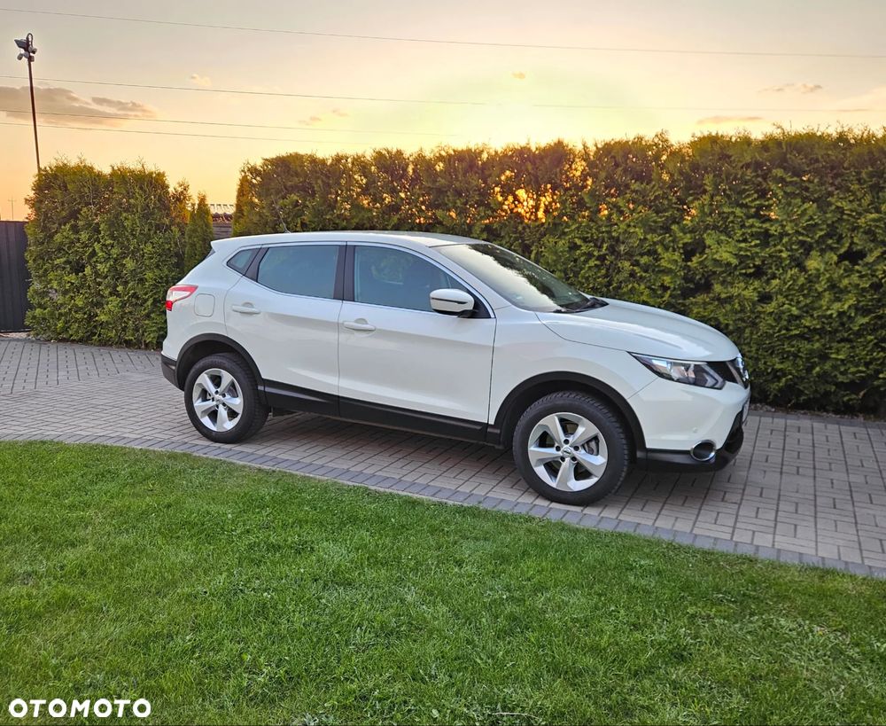 Nissan Qashqai 1.6 DCi N-Connecta - 16