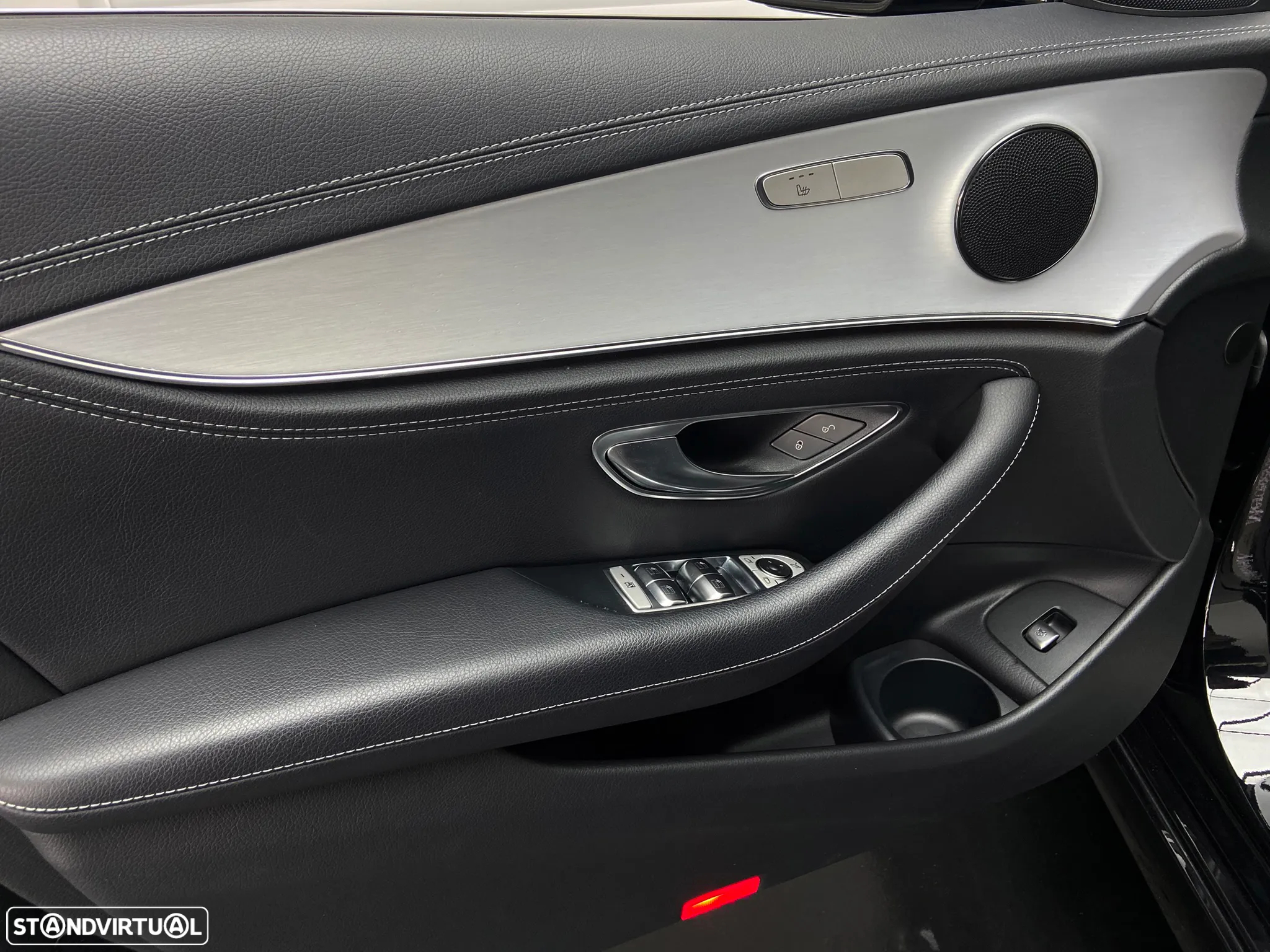 Mercedes-Benz E 300 de AMG Line - 7