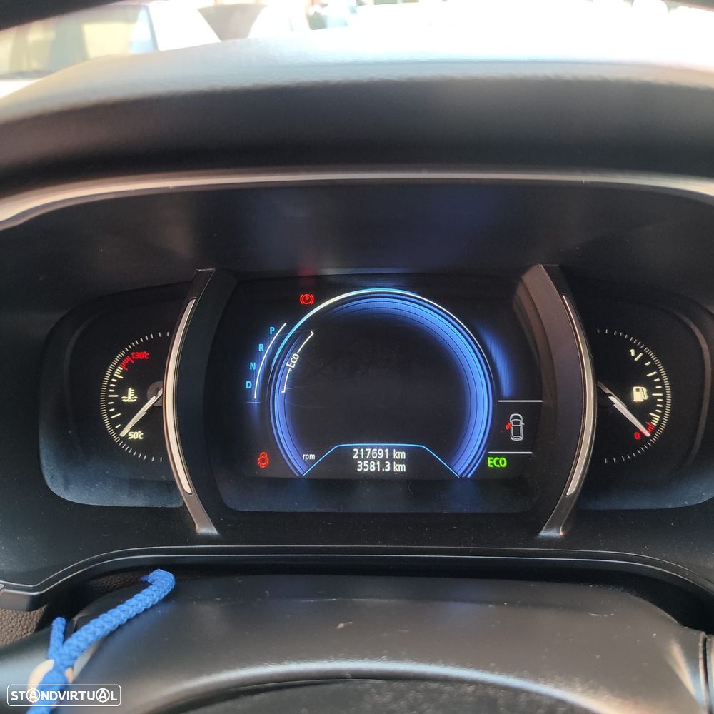 Renault Mégane Sport Tourer ENERGY dCi 110 EDC LIMITED - 6