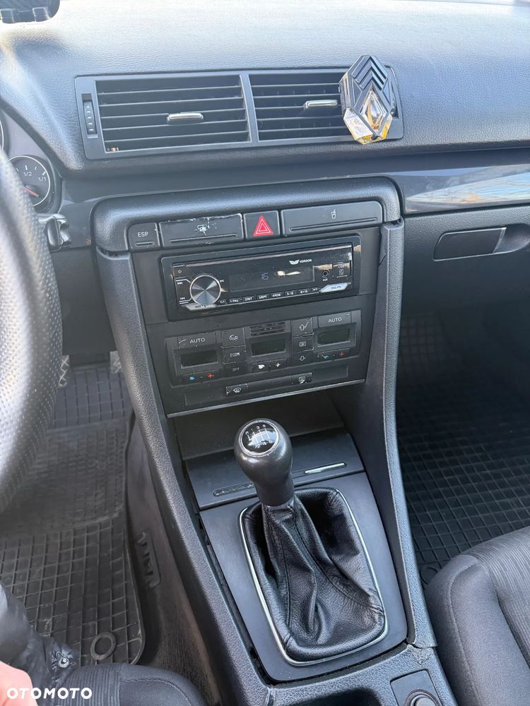 Audi A4 Avant - 17