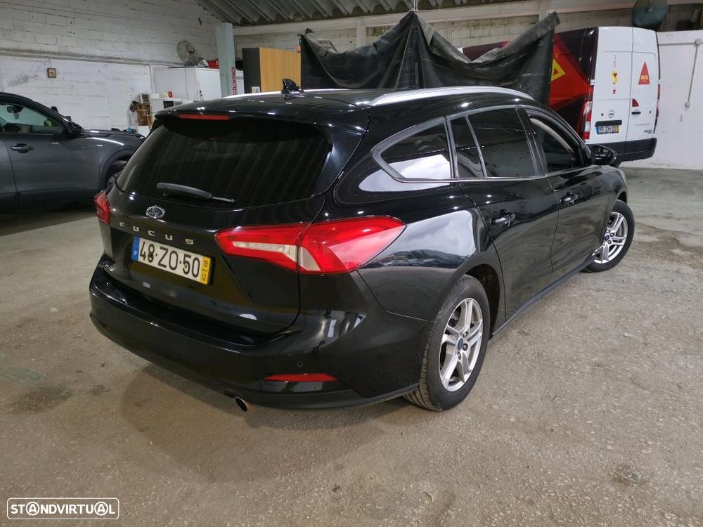 Ford Focus SW 1.5 TDCi EcoBlue Business - 3