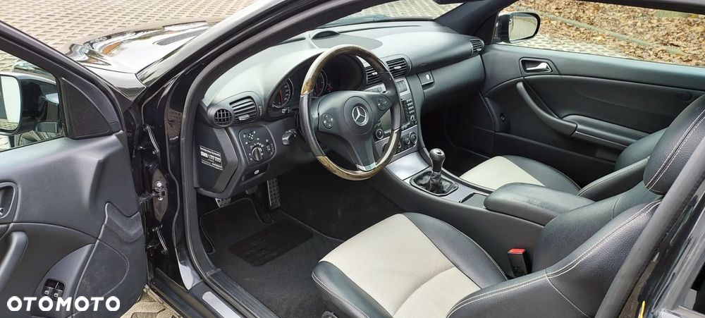 Mercedes-Benz CLC - 38