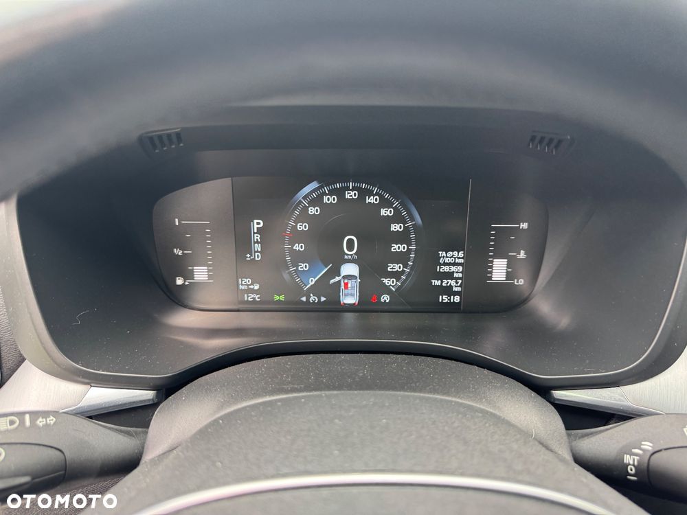 Volvo XC 60 T5 AWD Geartronic Momentum - 17