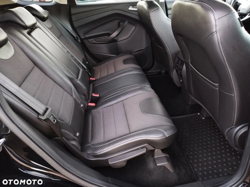 Ford Kuga 2.0 TDCi 4x4 Titanium - 17