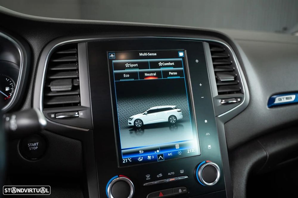 Renault Mégane Sport Tourer 1.5 Blue dCi GT Line — fotografia 31