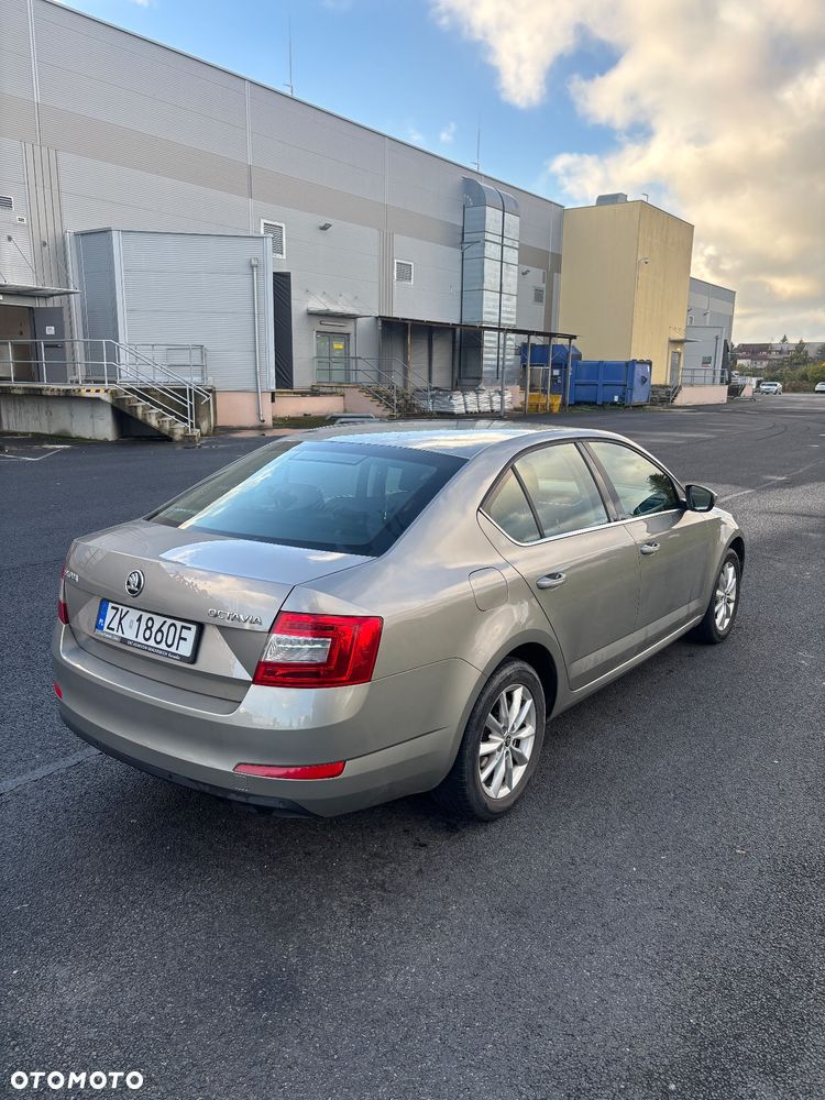 Skoda Octavia 1.4 TSI Ambition - 5