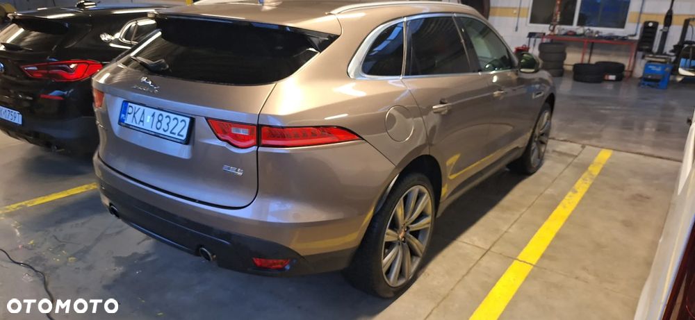 Jaguar F-Pace 35t AWD Portfolio - 5