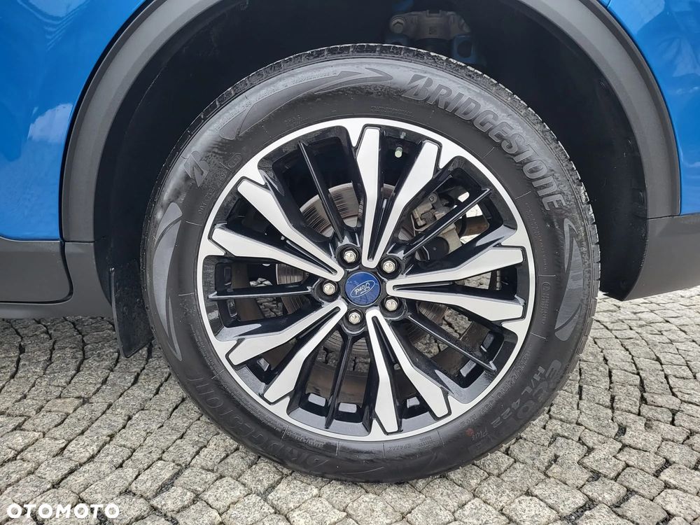 Ford Kuga - 20