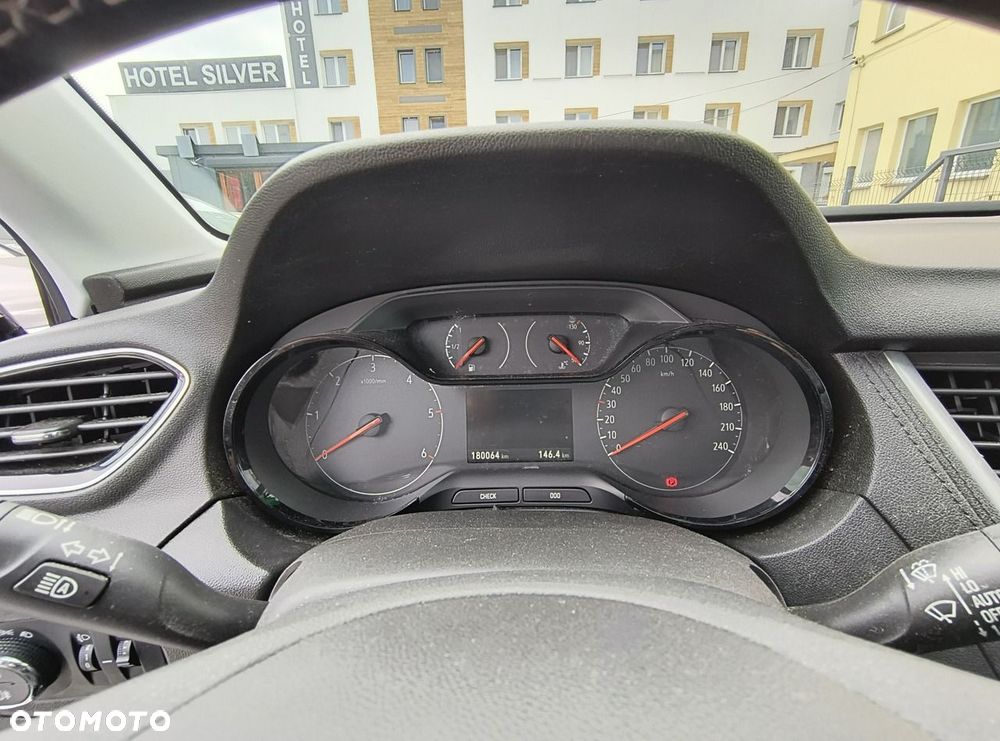 Opel Grandland X - 16