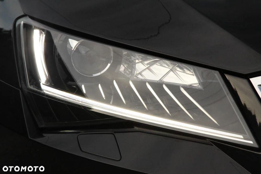 Skoda Superb Combi 1.4 TSI Ambition - 29
