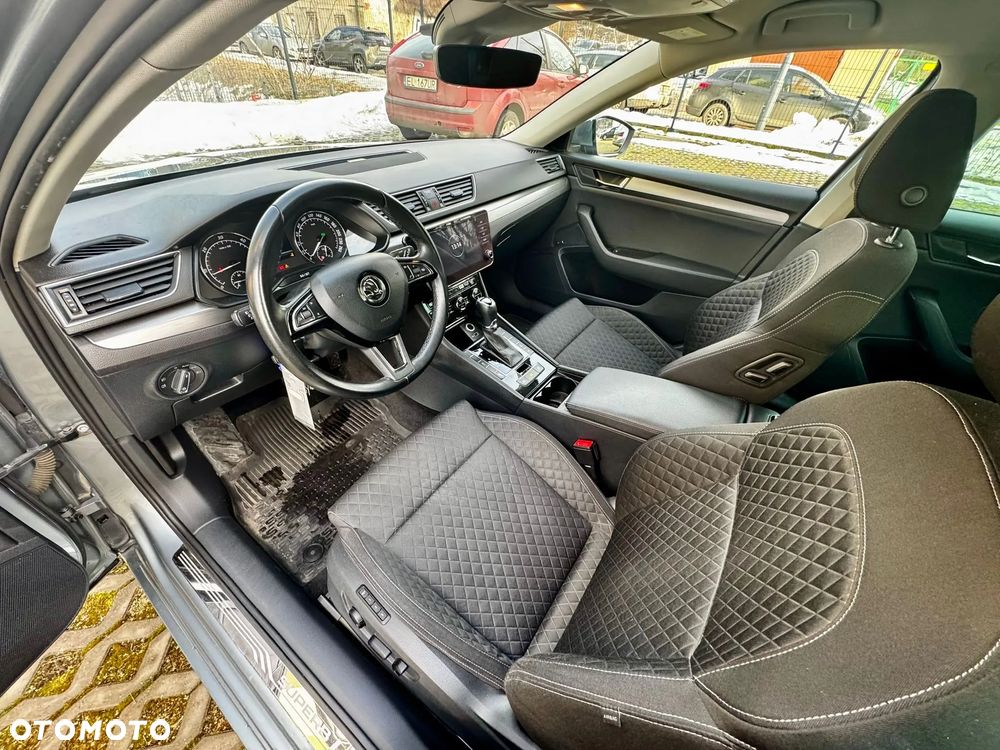 Skoda Superb 2.0 TDI Style DSG - 13