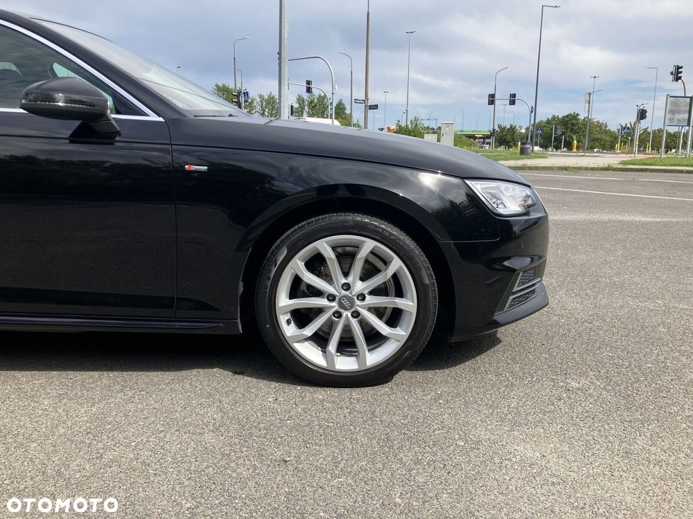 Audi A4 Limousine - 10
