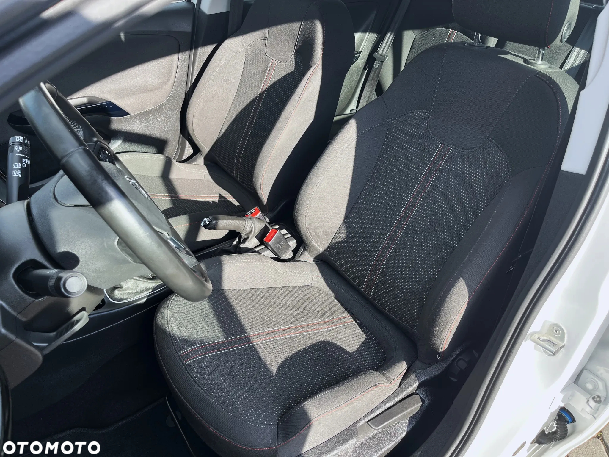 Opel Corsa 1.4 Color Edition - 13