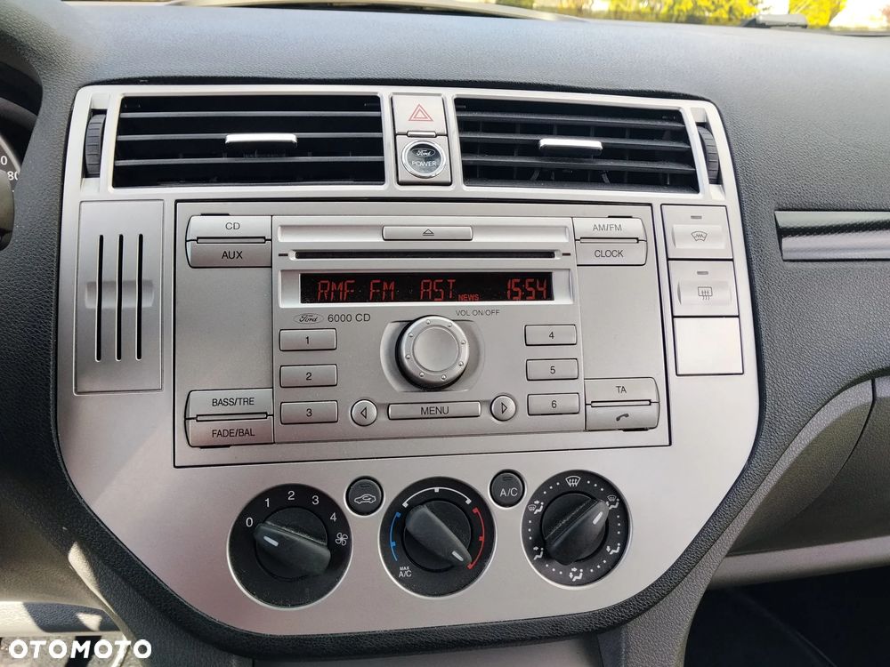 Ford Kuga 2.0 TDCi 2x4 Trend - 28