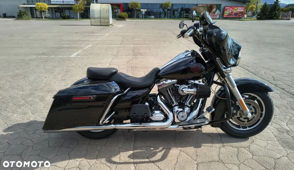 Harley-Davidson Touring Street Glide - 11