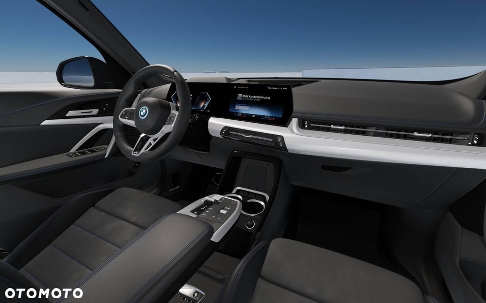 BMW iX1 eDrive20 66.5kWh M Sport - 8