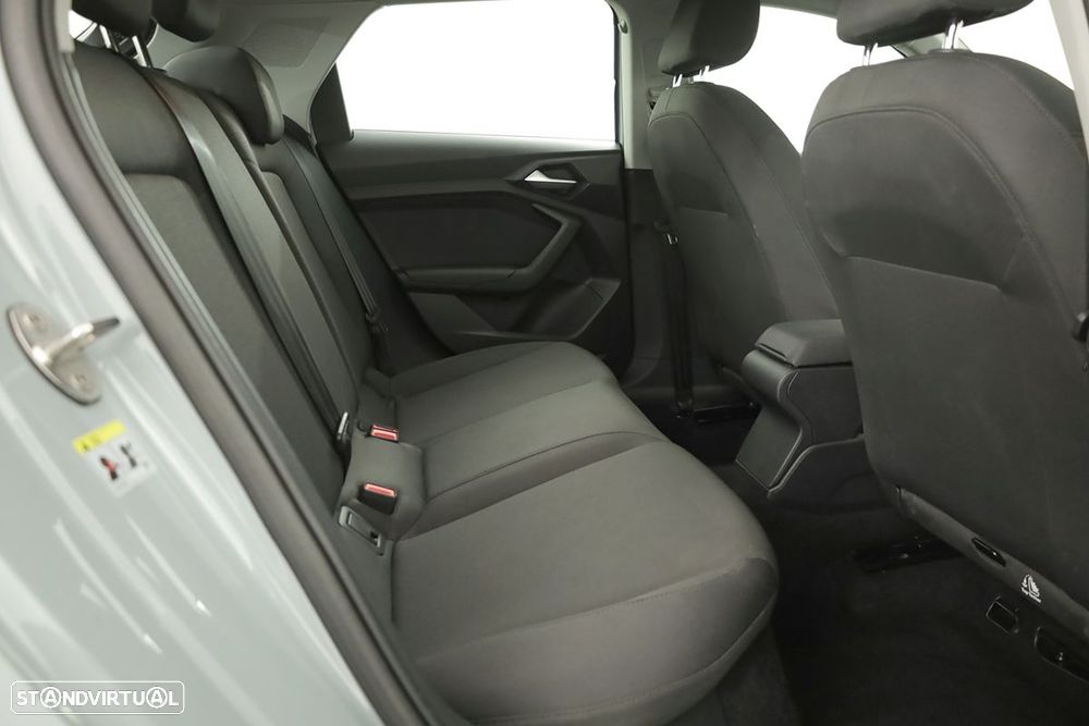 Audi A1 Sportback 30 TFSI Advanced S tronic - 22