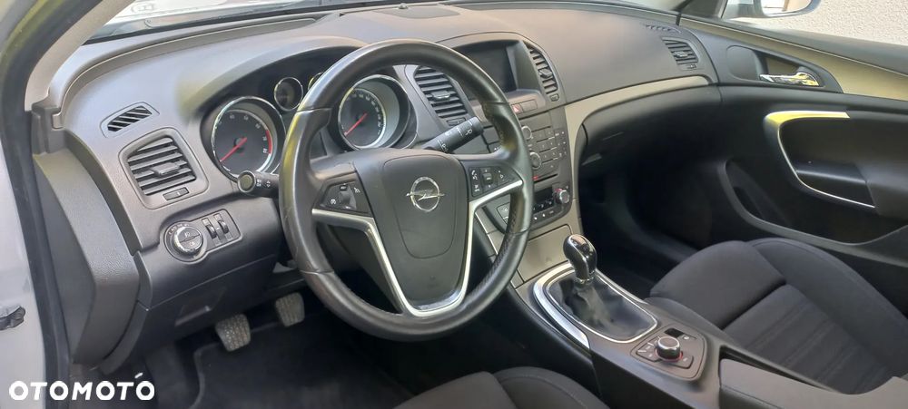 Opel Insignia 1.8 Design Edition - 11