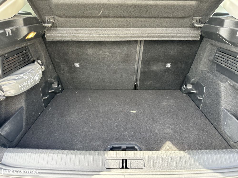Citroën C4 1.2 PureTech Max - 37