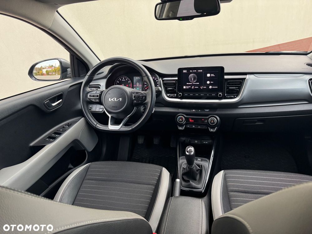Kia Stonic 1.0 T-GDI MHEV L - 22