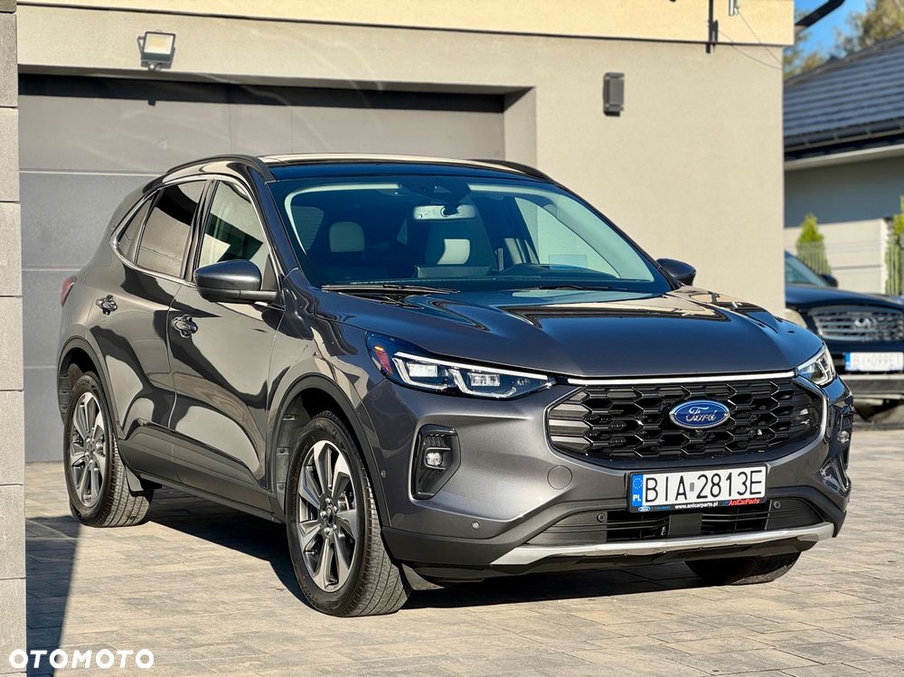Ford Escape 2.0 EcoBoost AWD Titanium - 12