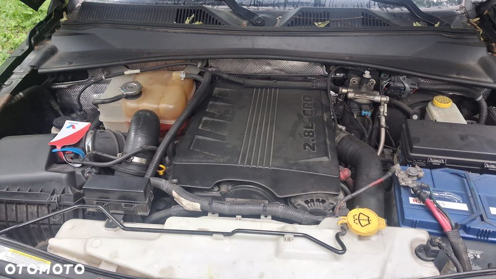 Dodge Nitro 2.8 CRD SE - 11