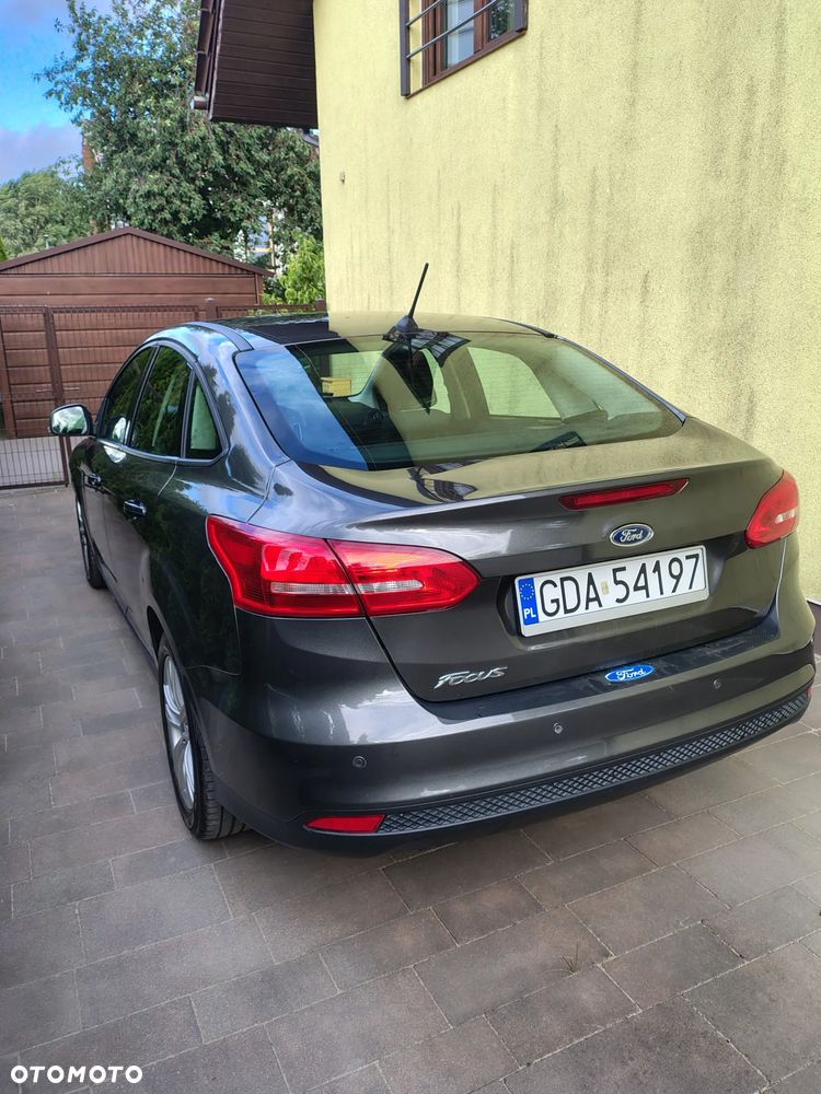 Ford Focus 1.5 TDCi SYNC Edition - 6