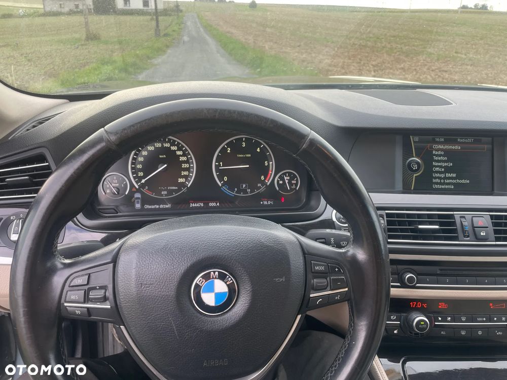 BMW Seria 5 520d - 15