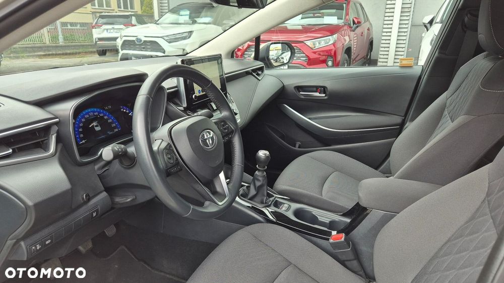 Toyota Corolla - 13