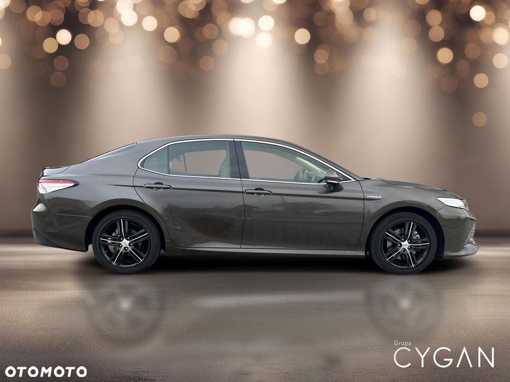 Toyota Camry 2.5 Hybrid Executive CVT - 8